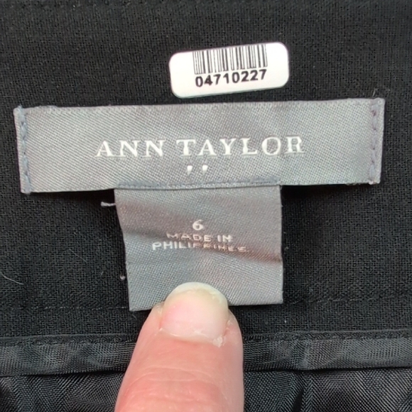 Ann Taylor Black Tailored Trousers - Picture 6 of 9